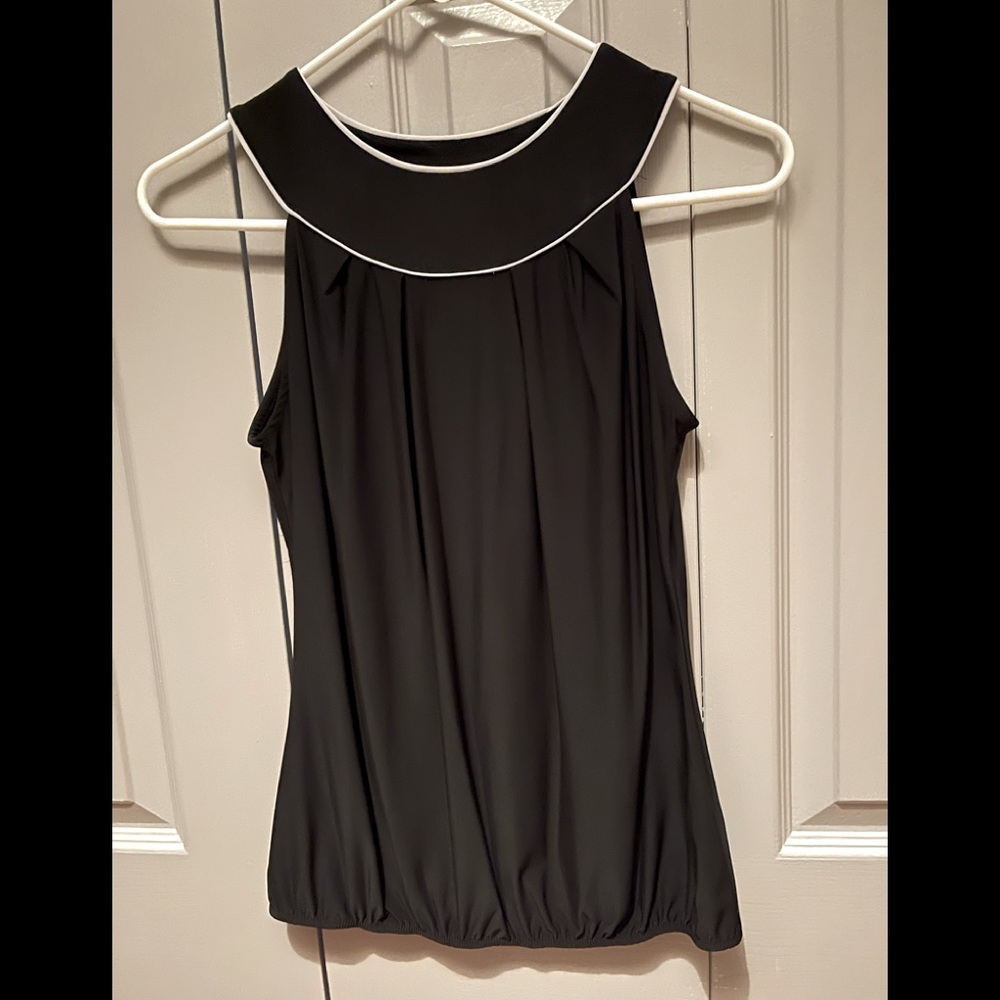Super cute top!